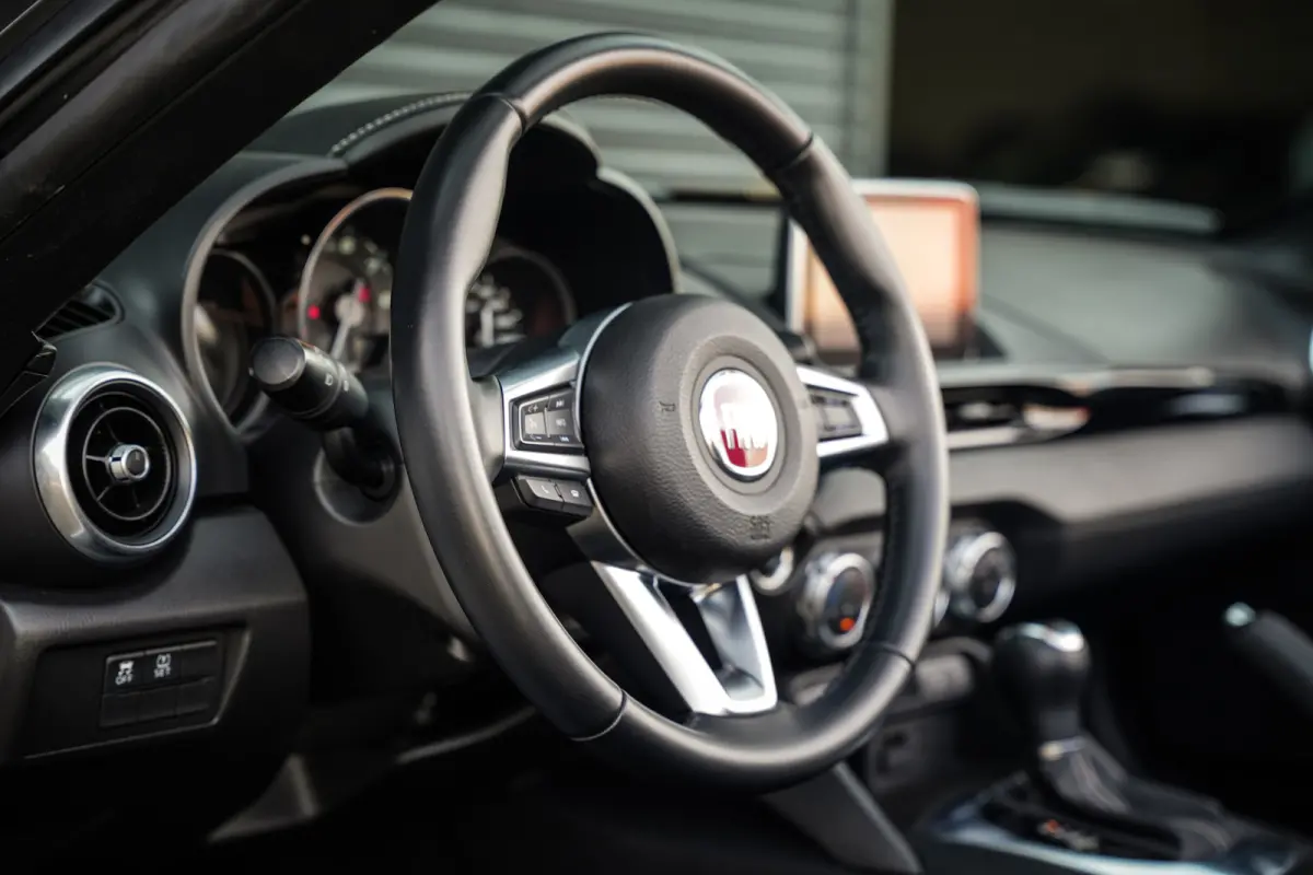 1.4 MultiAir Turbo Automaat | Navigatie | Parelmoer Lak | Bagagerek | Camera | DAB+ | Leder | LED |
