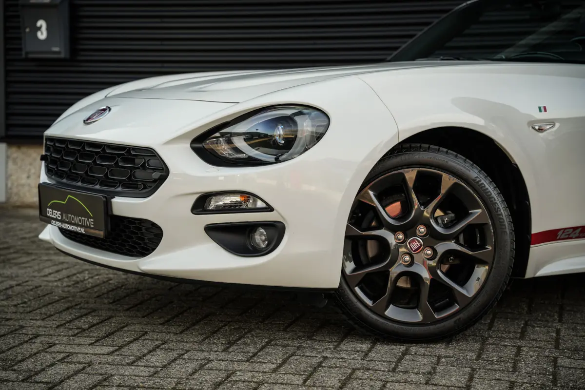 1.4 MultiAir Turbo Automaat | Navigatie | Parelmoer Lak | Bagagerek | Camera | DAB+ | Leder | LED |