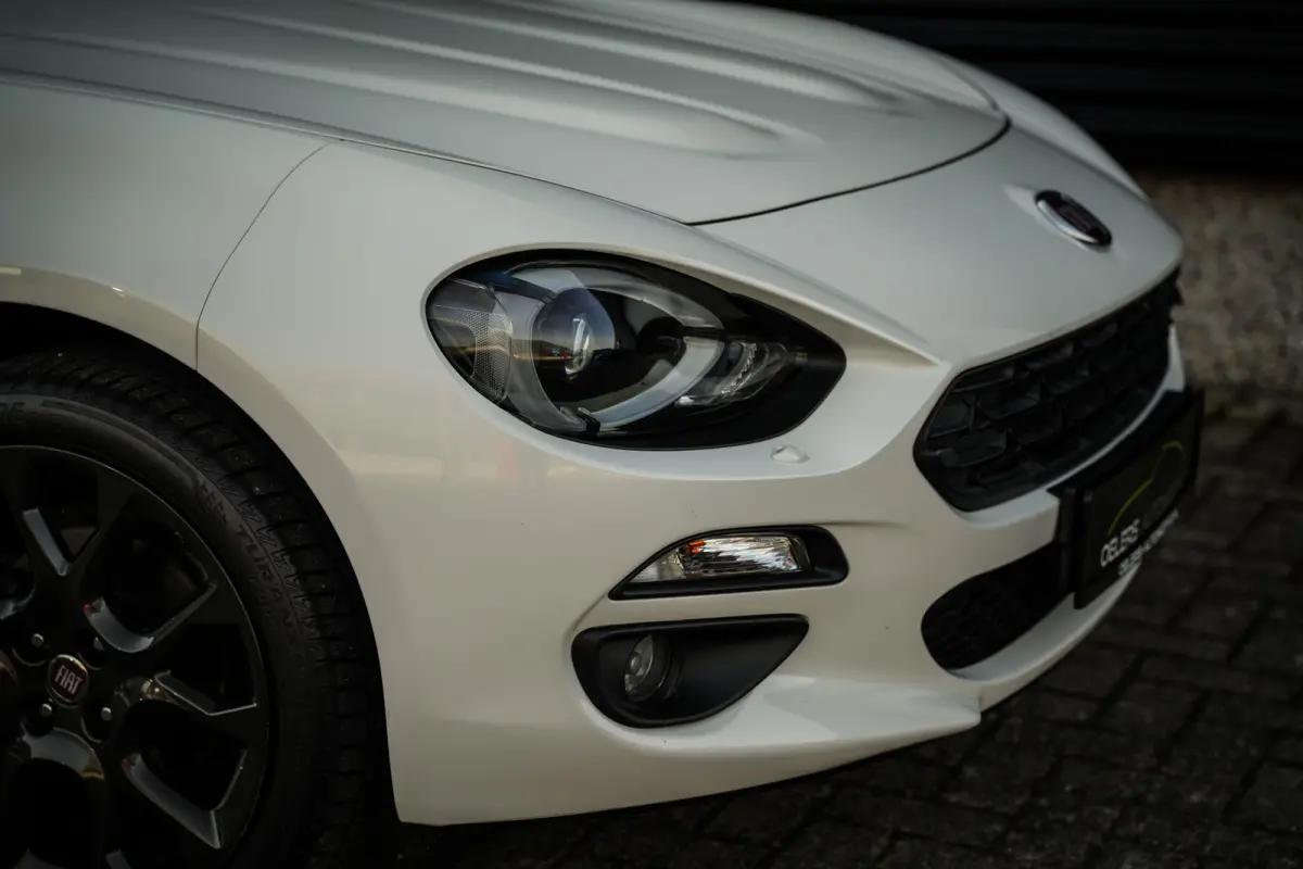 1.4 MultiAir Turbo Automaat | Navigatie | Parelmoer Lak | Bagagerek | Camera | DAB+ | Leder | LED |
