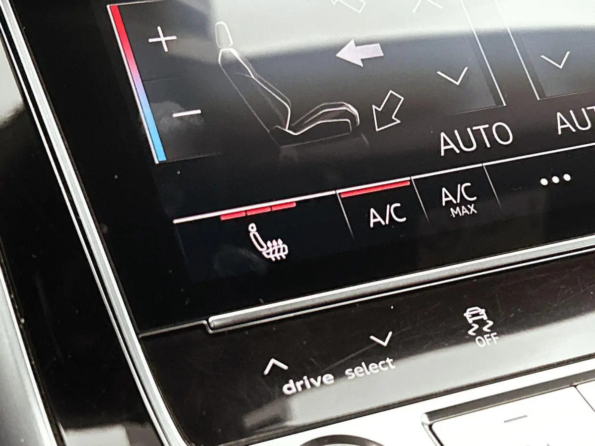 55 TFSI e quattro Pro Line S 381 PK | S-line | Automaat | Navigatie | Panoramadak | Audi soundsystem | Cruise Control | Stoelverwarming | Virtual Cockpit | LED | Lichtmetalen velgen | Privac