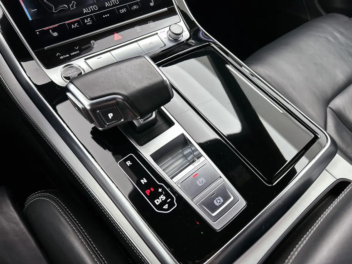 55 TFSI e quattro Pro Line S 381 PK | S-line | Automaat | Navigatie | Panoramadak | Audi soundsystem | Cruise Control | Stoelverwarming | Virtual Cockpit | LED | Lichtmetalen velgen | Privac