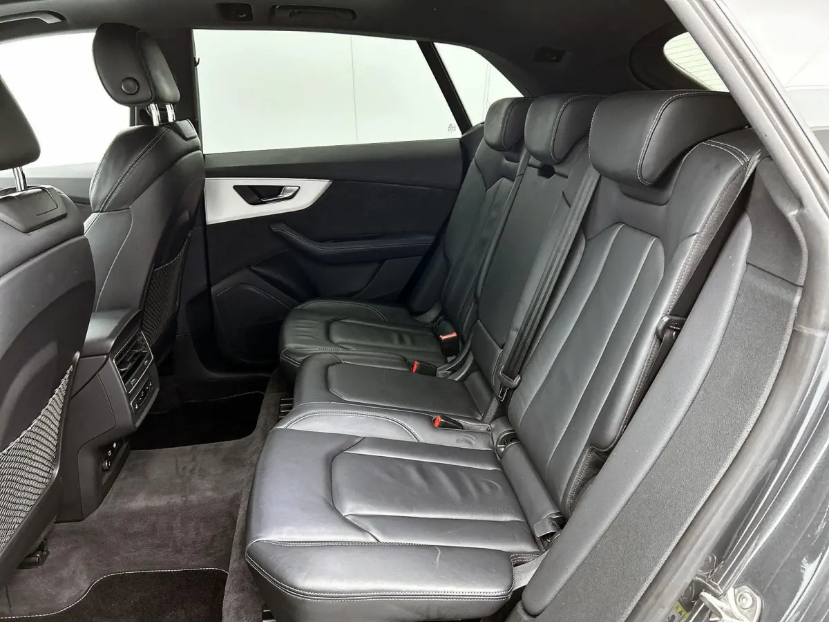 55 TFSI e quattro Pro Line S 381 PK | S-line | Automaat | Navigatie | Panoramadak | Audi soundsystem | Cruise Control | Stoelverwarming | Virtual Cockpit | LED | Lichtmetalen velgen | Privac