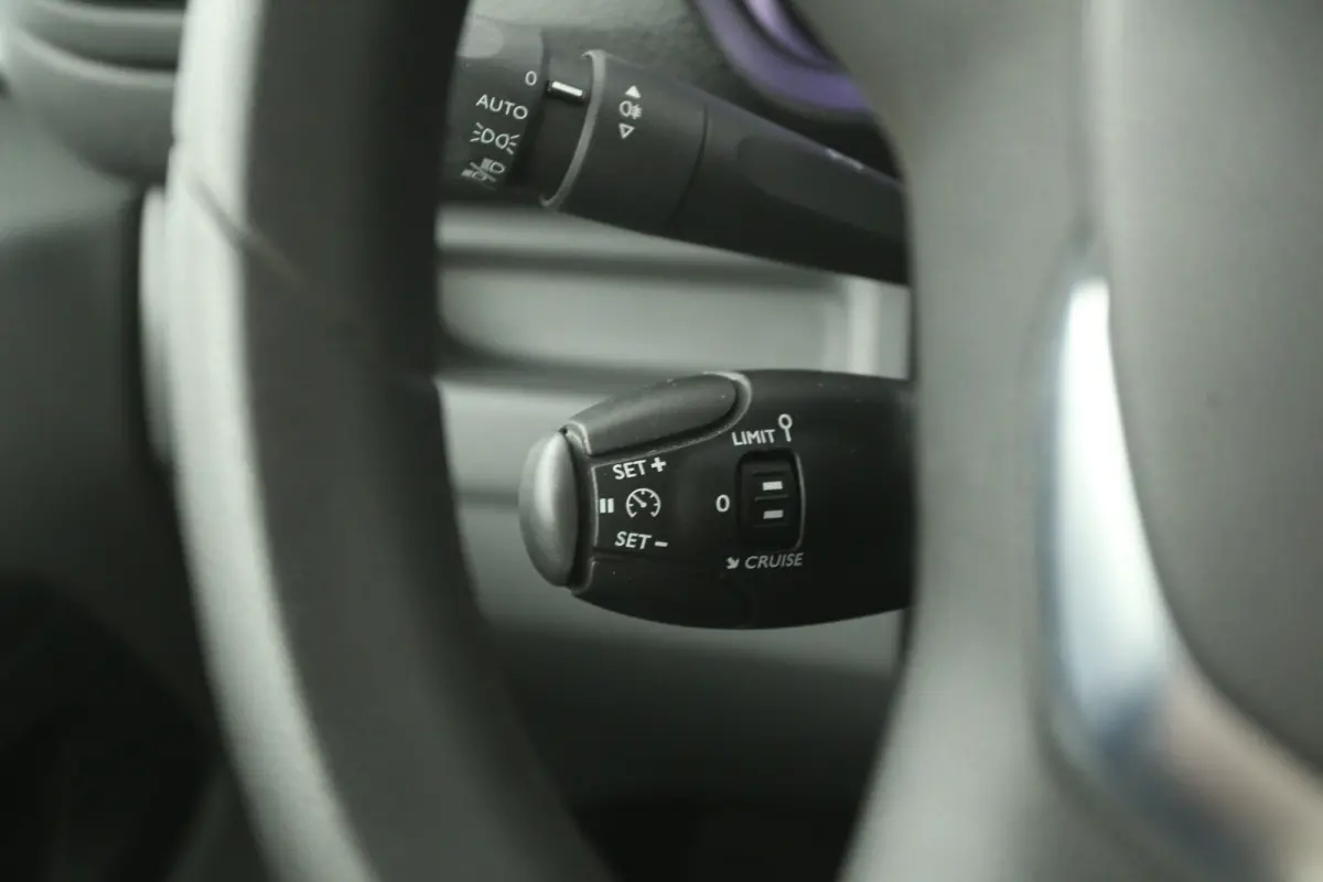 1.5 BlueHDI L2H1 | Airco | Cruise | 3 Zits | Carplay | Navi | Parkeersens.