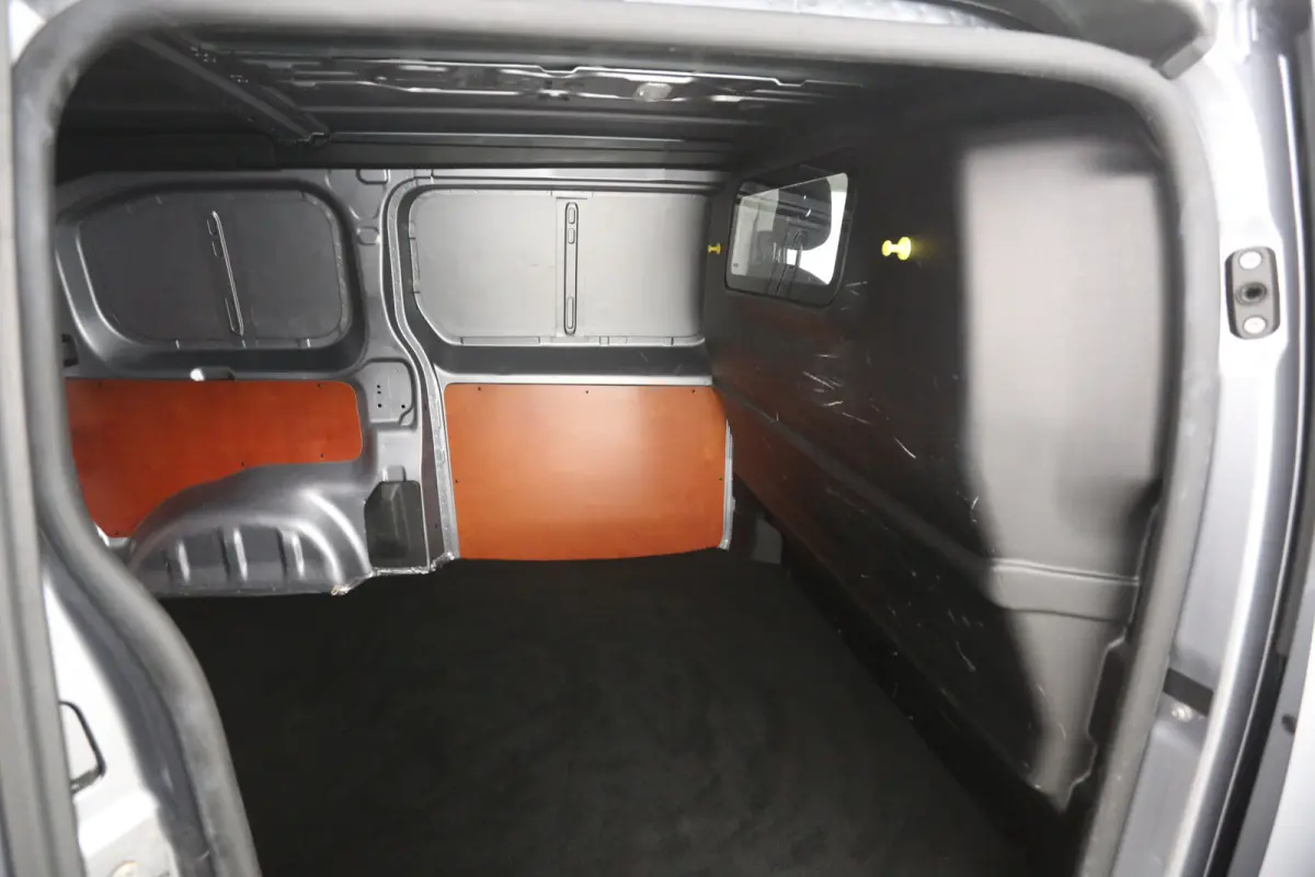 1.5 BlueHDI L2H1 | Airco | Cruise | 3 Zits | Carplay | Navi | Parkeersens.