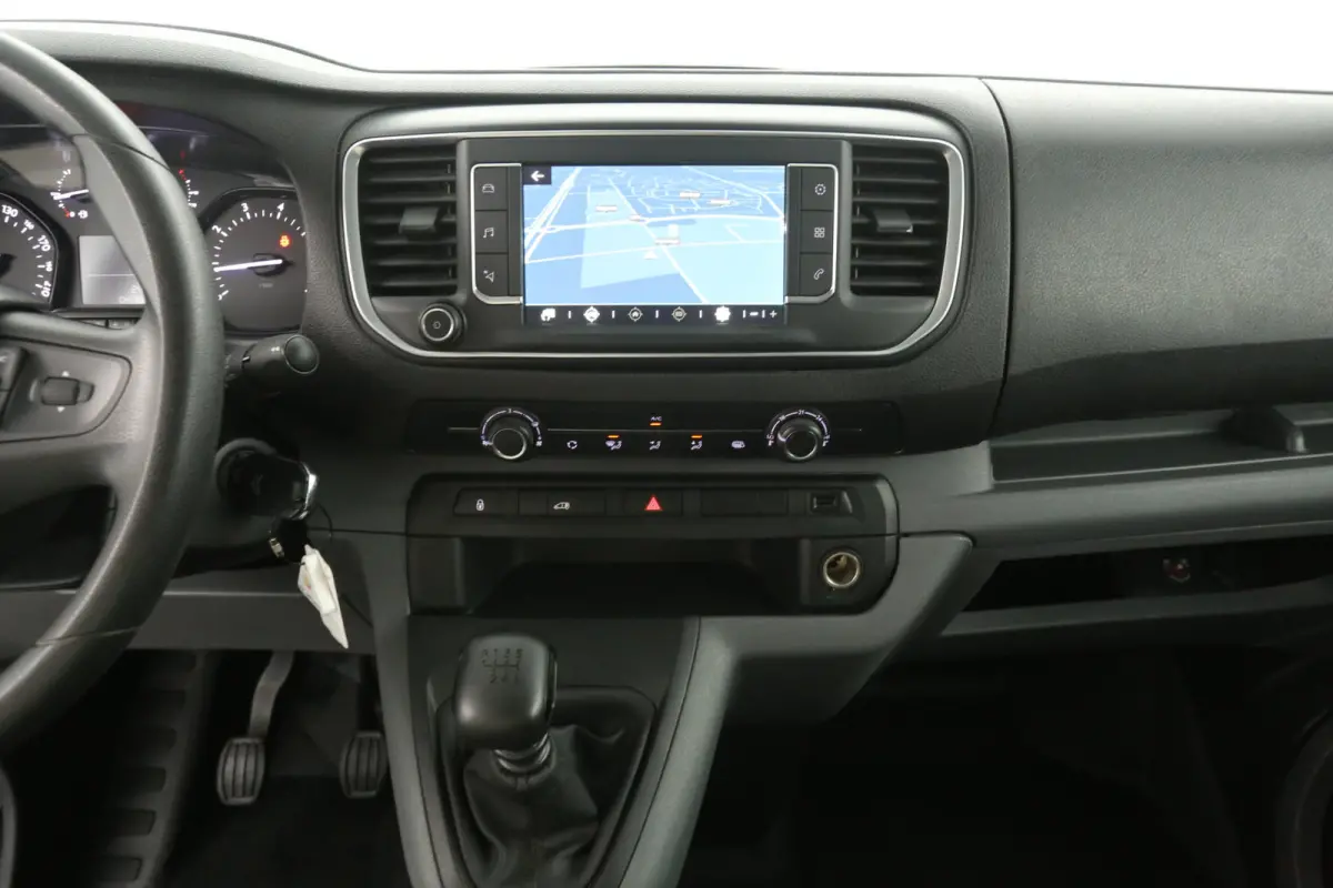1.5 BlueHDI L2H1 | Airco | Cruise | 3 Zits | Carplay | Navi | Parkeersens.