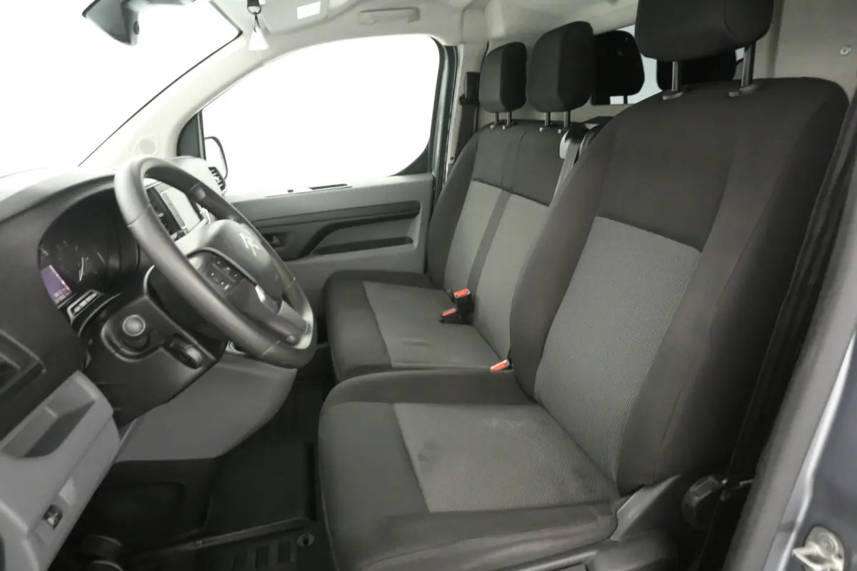 1.5 BlueHDI L2H1 | Airco | Cruise | 3 Zits | Carplay | Navi | Parkeersens.