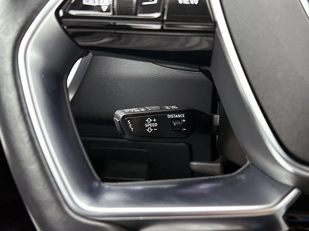 50 TFSI e quattro S edition 299 PK | Automaat | Trekhaak | Stoelverwarming | Elektrische stoelen met geheugen functie | Adaptive Cruise Control | Dodehoek detectie | Camera | Climate Control
