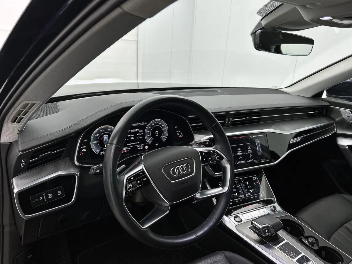 50 TFSI e quattro S edition 299 PK | Automaat | Trekhaak | Stoelverwarming | Elektrische stoelen met geheugen functie | Adaptive Cruise Control | Dodehoek detectie | Camera | Climate Control