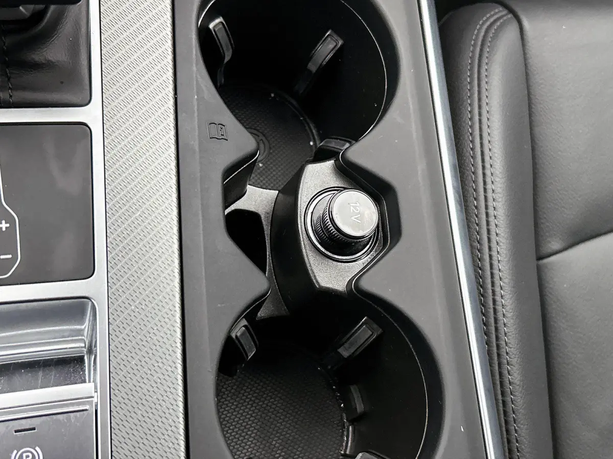 50 TFSI e quattro S edition 299 PK | Automaat | Trekhaak | Stoelverwarming | Elektrische stoelen met geheugen functie | Adaptive Cruise Control | Dodehoek detectie | Camera | Climate Control