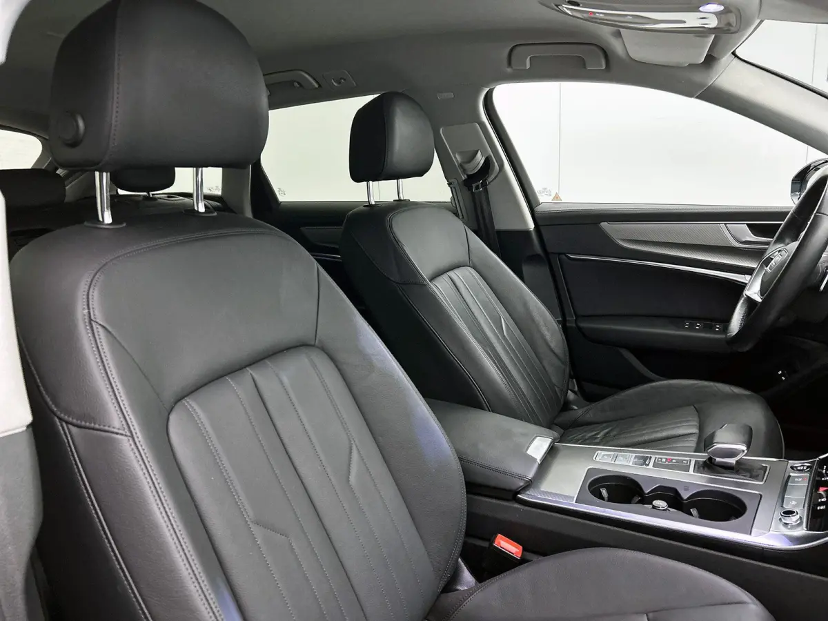 50 TFSI e quattro S edition 299 PK | Automaat | Trekhaak | Stoelverwarming | Elektrische stoelen met geheugen functie | Adaptive Cruise Control | Dodehoek detectie | Camera | Climate Control