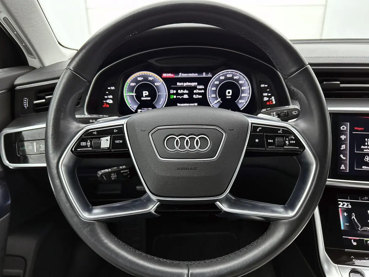 50 TFSI e quattro S edition 299 PK | Automaat | Trekhaak | Stoelverwarming | Elektrische stoelen met geheugen functie | Adaptive Cruise Control | Dodehoek detectie | Camera | Climate Control