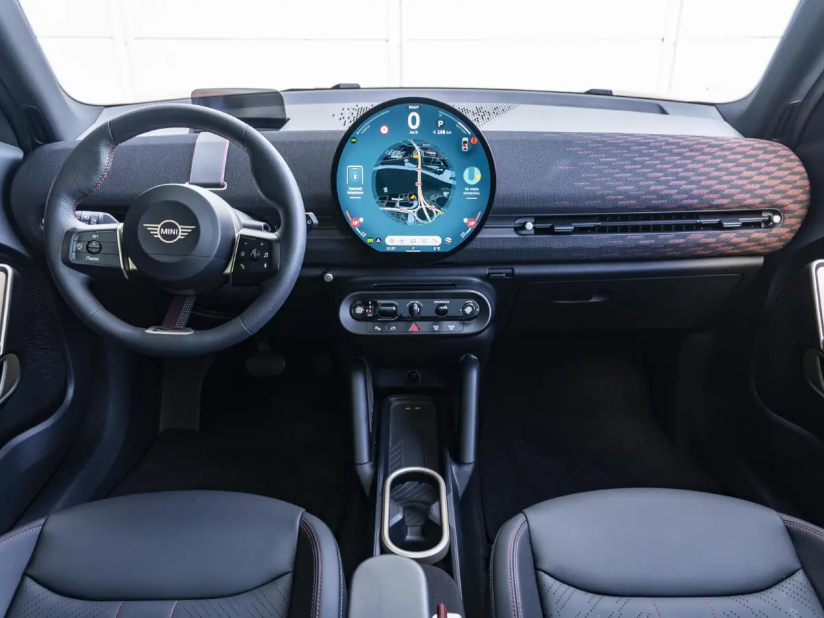 E John Cooper Works XL-pakket SoH 100% + Trekhaak + Elektrisch verstelbare stoelen + Glazen panorama dak + Stuur & Stoelverwarming + Harman Kardon