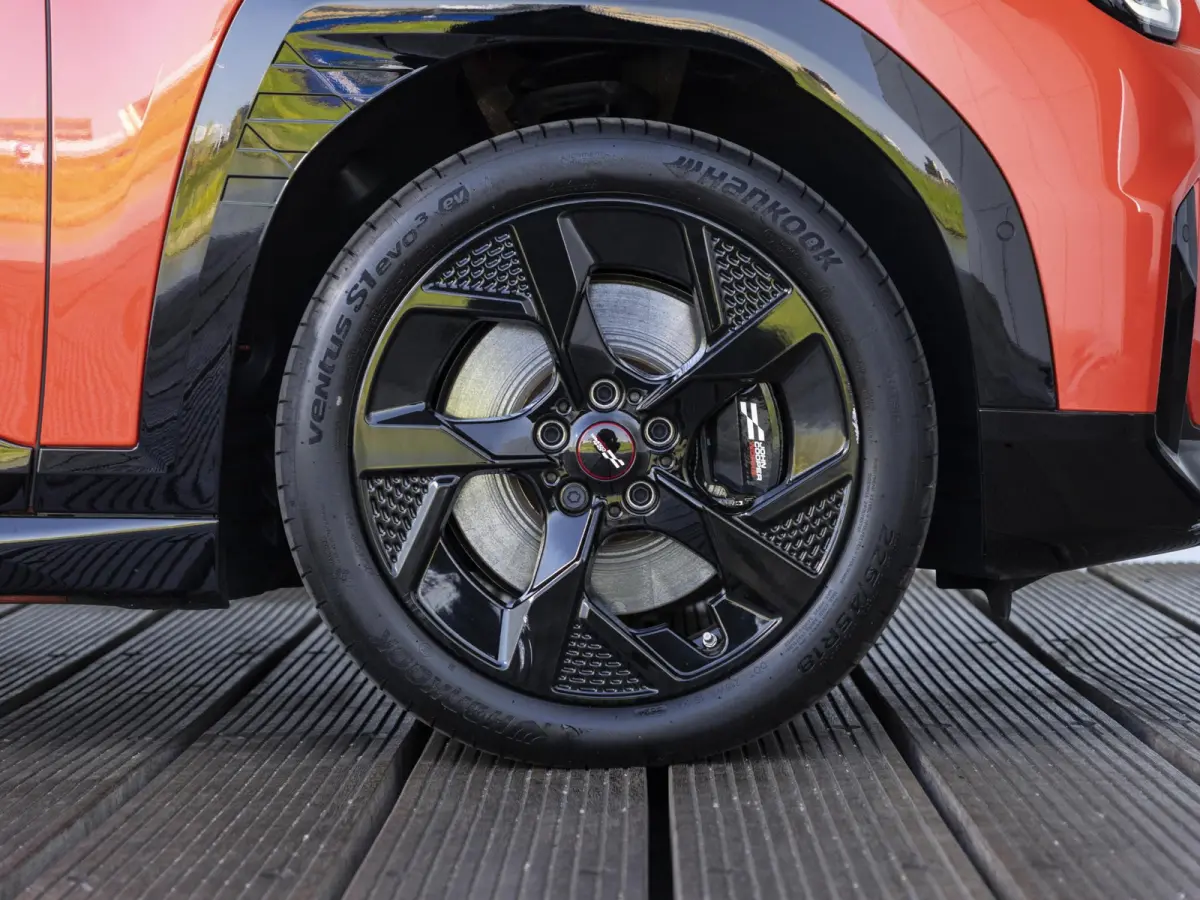E John Cooper Works XL-pakket SoH 100% + Trekhaak + Elektrisch verstelbare stoelen + Glazen panorama dak + Stuur & Stoelverwarming + Harman Kardon
