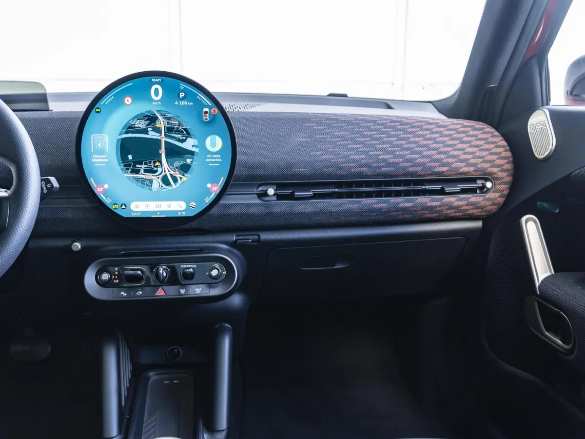 E John Cooper Works XL-pakket SoH 100% + Trekhaak + Elektrisch verstelbare stoelen + Glazen panorama dak + Stuur & Stoelverwarming + Harman Kardon