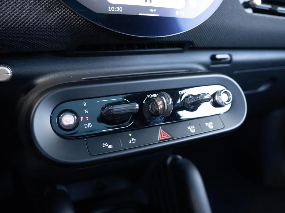 Cooper E John Cooper Works XL-Pakket SoH 98% | + Elektrisch verstelbare stoelen + | Stuur & Stoelverwarming + Driving Assistent plus + Harman Kardon