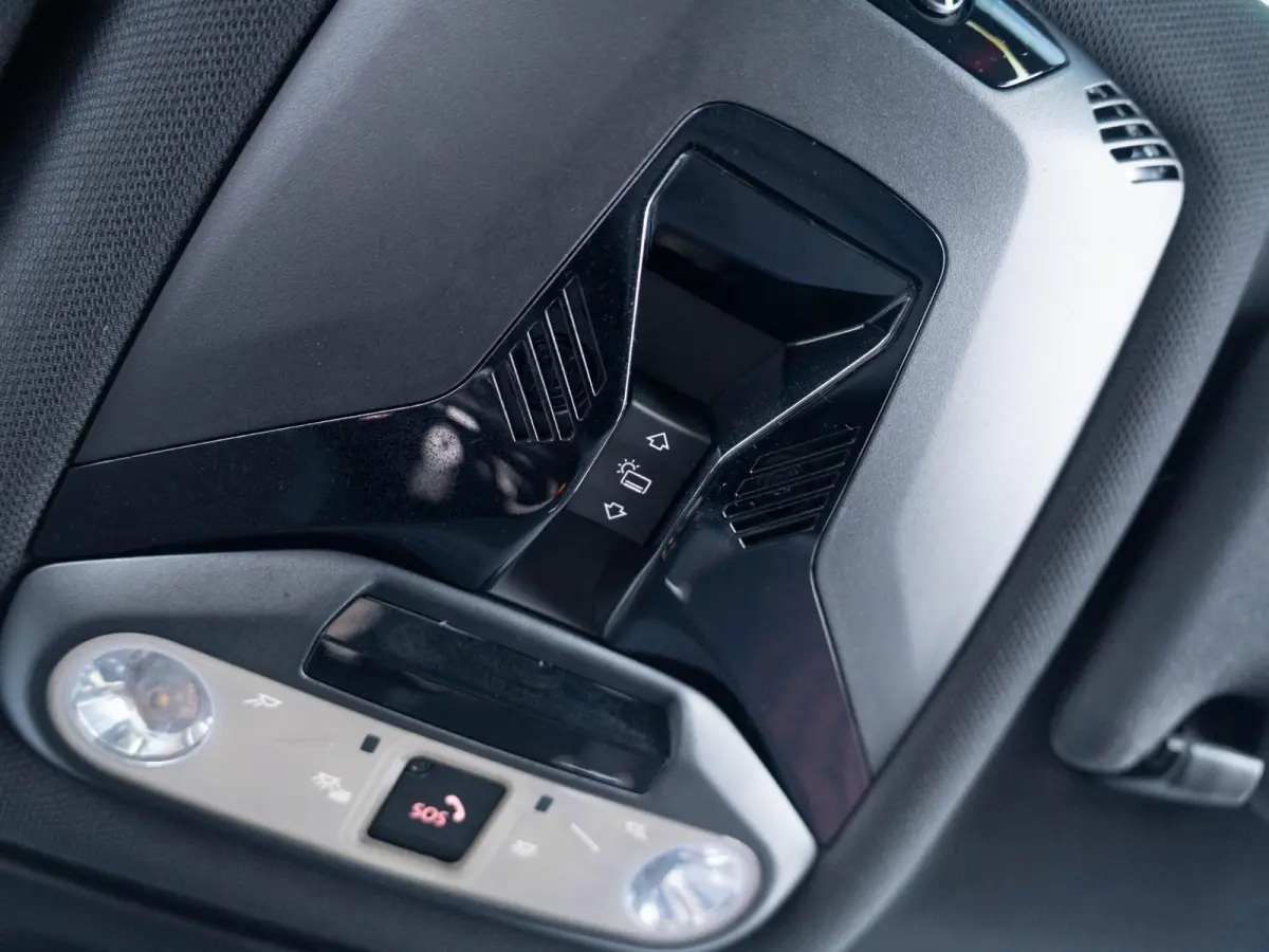 Cooper E John Cooper Works XL-Pakket SoH 98% | + Elektrisch verstelbare stoelen + | Stuur & Stoelverwarming + Driving Assistent plus + Harman Kardon