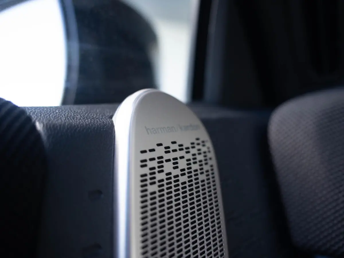 Cooper E John Cooper Works XL-Pakket SoH 98% | + Elektrisch verstelbare stoelen + | Stuur & Stoelverwarming + Driving Assistent plus + Harman Kardon