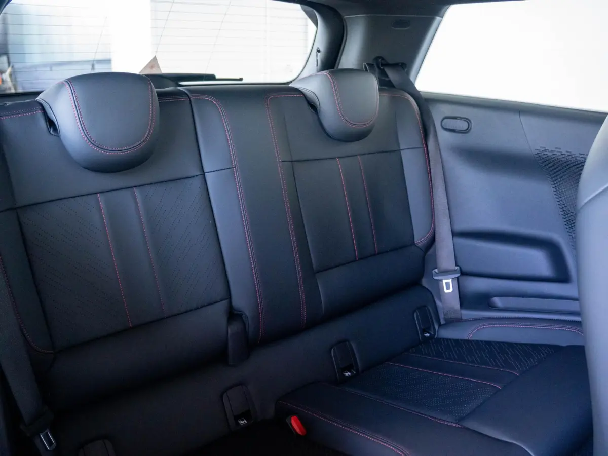 Cooper E John Cooper Works XL-Pakket SoH 98% | + Elektrisch verstelbare stoelen + | Stuur & Stoelverwarming + Driving Assistent plus + Harman Kardon