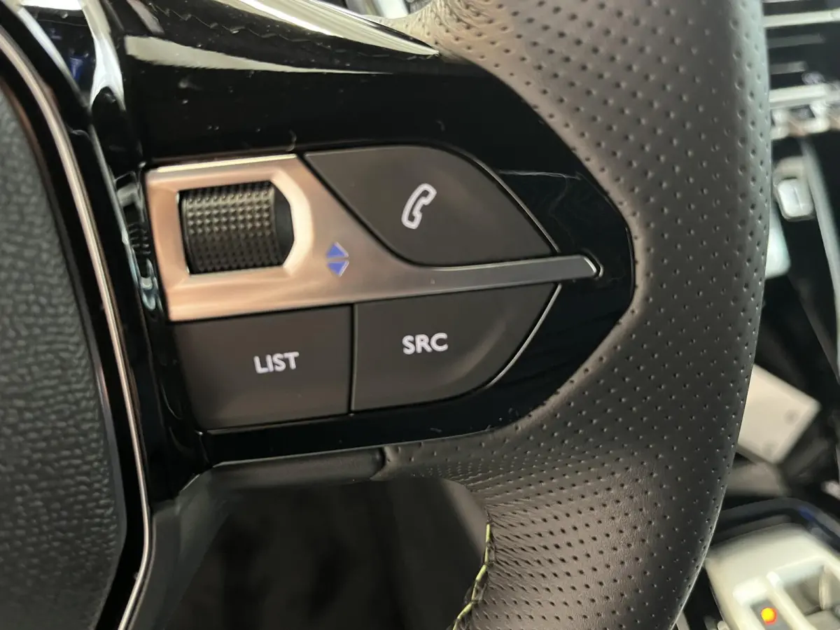 1.2 Hybrid 110 e-DCS6 GT Vision en navigation pack, Drive assist plus pack, Gris Selenium metaallak.