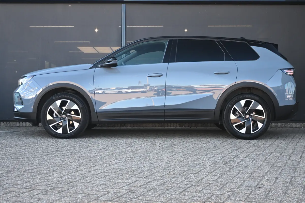 1.2 Turbo Hybrid GS 145pk | HeadUp-Display | Stuur/Stoelverwarming | 360 Camera | Adaptive Cruise | Navigatie | !!