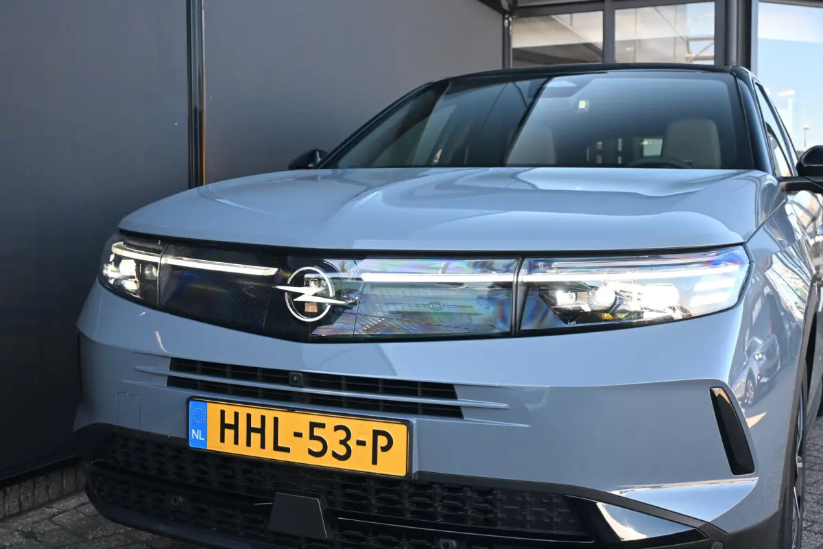 1.2 Turbo Hybrid GS 145pk | HeadUp-Display | Stuur/Stoelverwarming | 360 Camera | Adaptive Cruise | Navigatie | !!