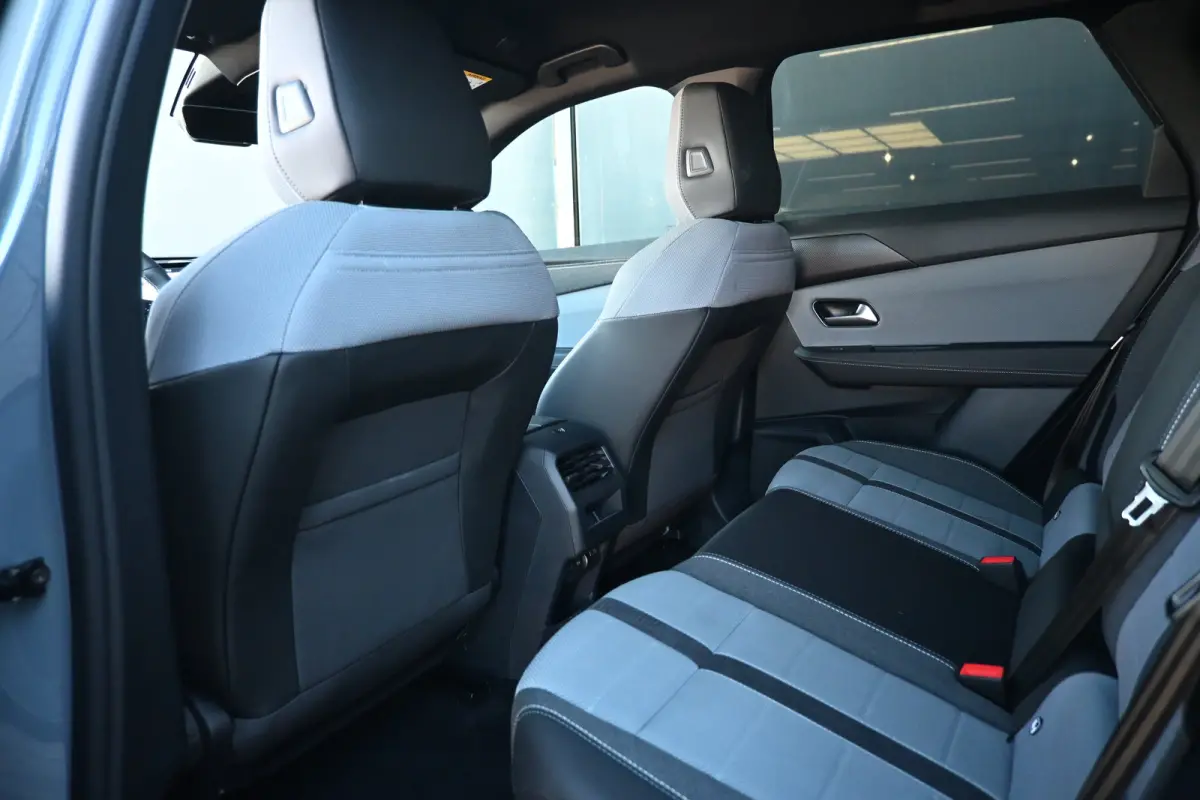 1.2 Turbo Hybrid GS 145pk | HeadUp-Display | Stuur/Stoelverwarming | 360 Camera | Adaptive Cruise | Navigatie | !!