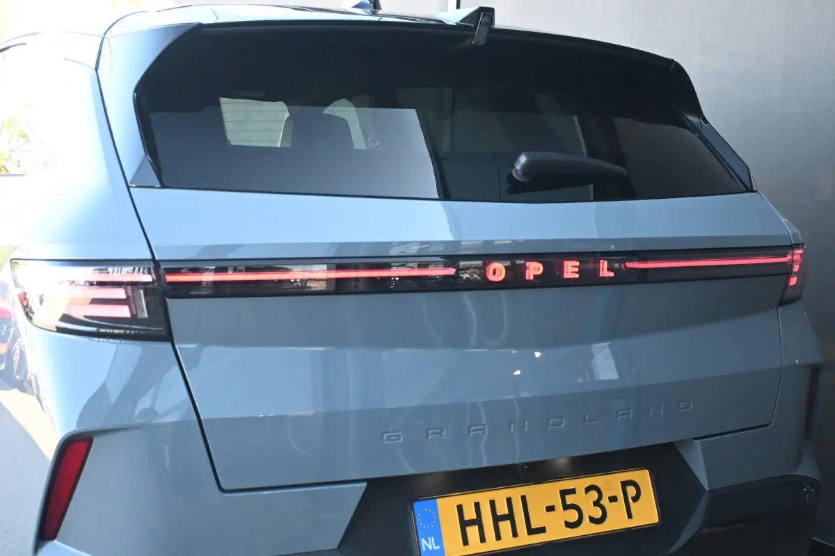 1.2 Turbo Hybrid GS 145pk | HeadUp-Display | Stuur/Stoelverwarming | 360 Camera | Adaptive Cruise | Navigatie | !!
