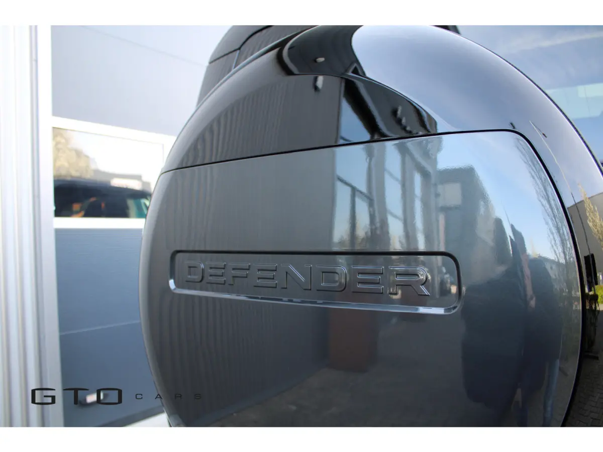 2.0 P300e 110 X-Dynamic HSE | Pano | Meridian | Head-Up | Luchtvering