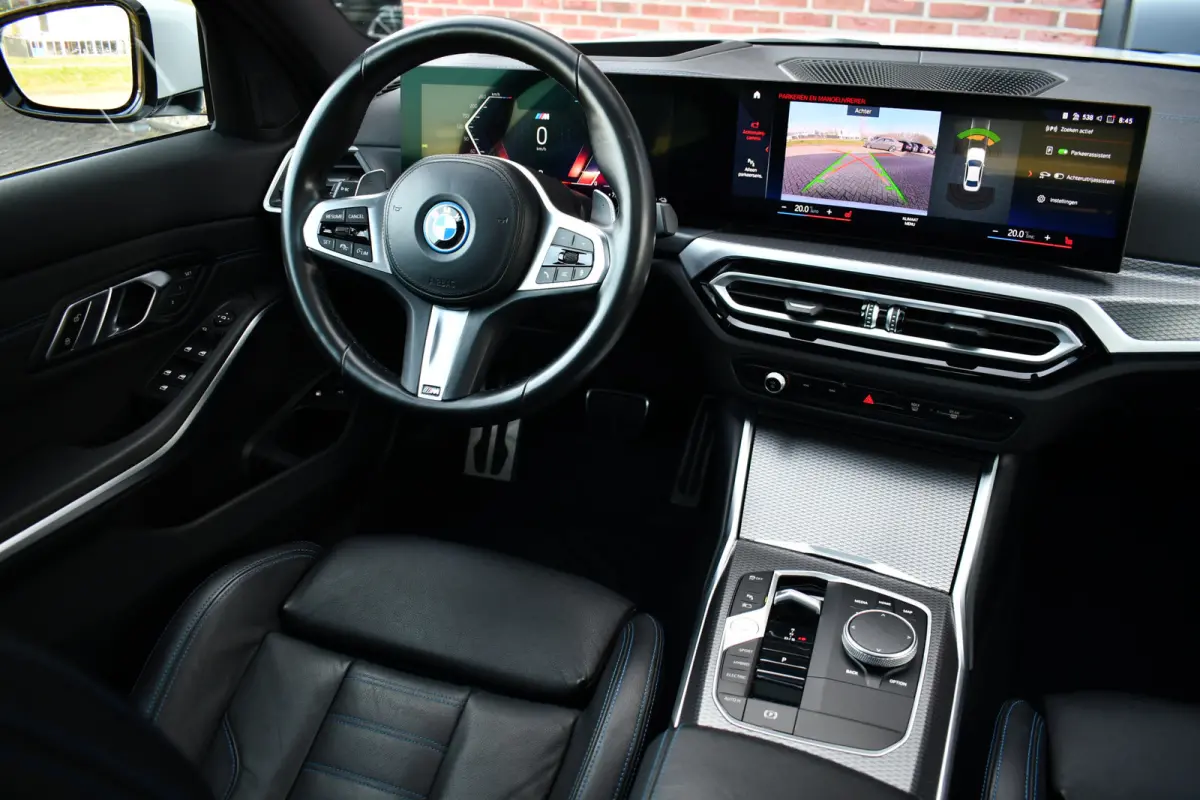 330e xDrive M-Sport Pro Pano M-zetels ACC HUD 19inch El-klep