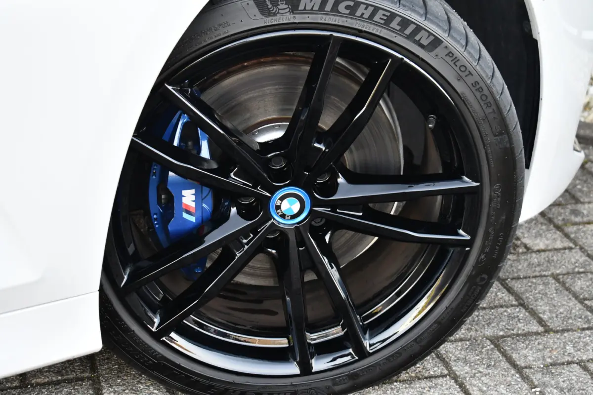 330e xDrive M-Sport Pro Pano M-zetels ACC HUD 19inch El-klep