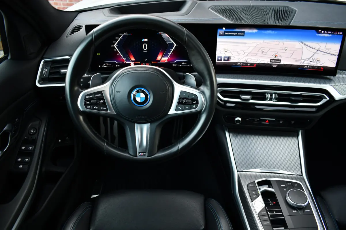 330e xDrive M-Sport Pro Pano M-zetels ACC HUD 19inch El-klep