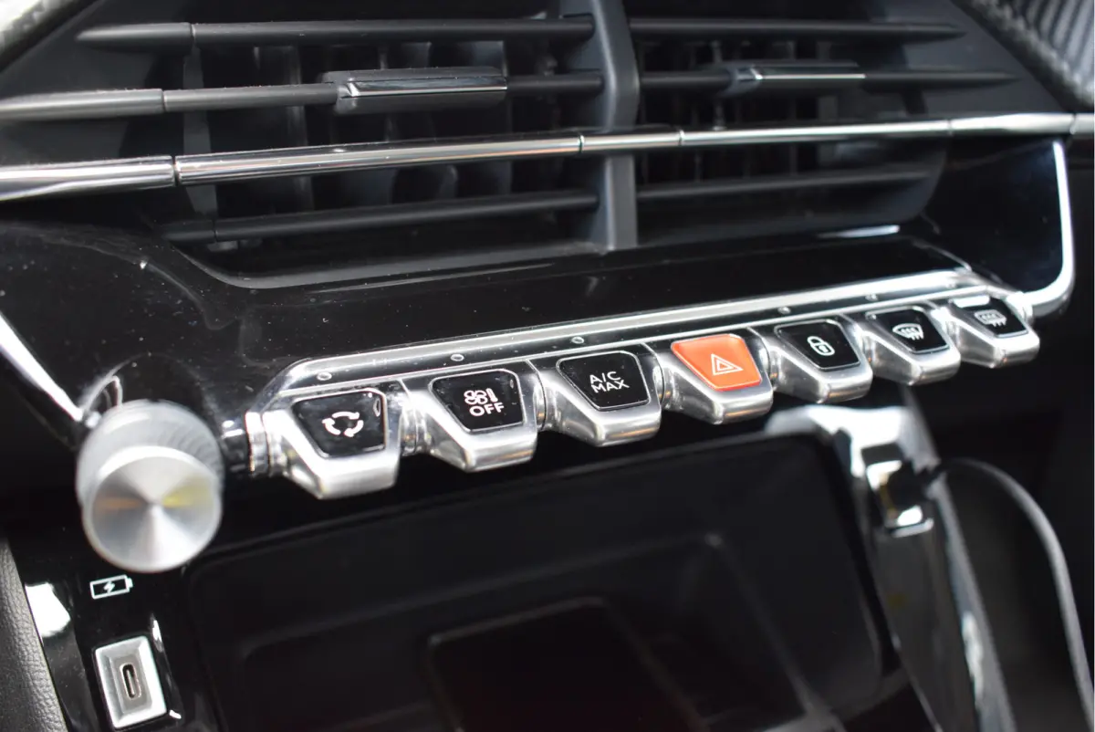 1.2 Active Pack 130PK | Automaat | PDC | Apple Carplay/Android Auto