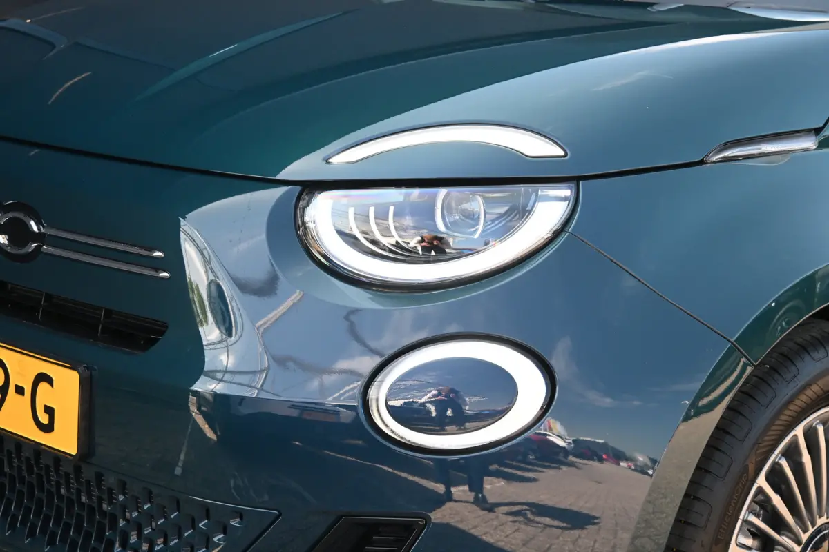 1.0 Hybrid Torino Launch Edition 8 Jaar Garantie! | Navigatie | Dodehoek-Detectie | Climate Control | Full-LED | !!