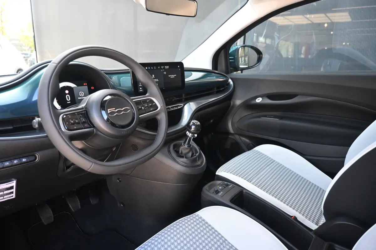 1.0 Hybrid Torino Launch Edition 8 Jaar Garantie! | Navigatie | Dodehoek-Detectie | Climate Control | Full-LED | !!