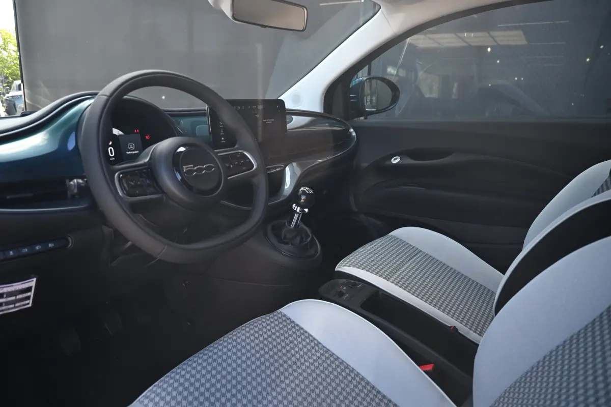 1.0 Hybrid Torino Launch Edition 8 Jaar Garantie! | Navigatie | Dodehoek-Detectie | Climate Control | Full-LED | !!