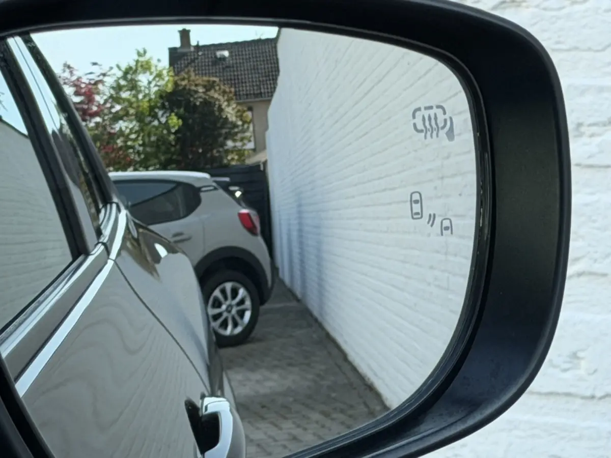 1.2 Style Hybrid Camera+Pdc Clima Cruise Adaptive Cruise Stoelverwarming Carplay