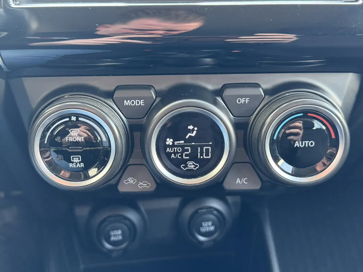 1.2 Style Hybrid Camera+Pdc Clima Cruise Adaptive Cruise Stoelverwarming Carplay