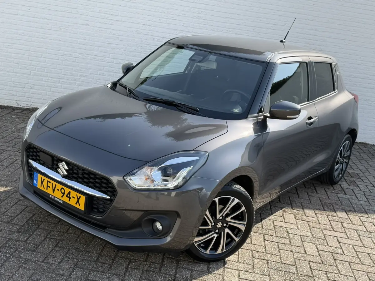 1.2 Style Hybrid Camera+Pdc Clima Cruise Adaptive Cruise Stoelverwarming Carplay