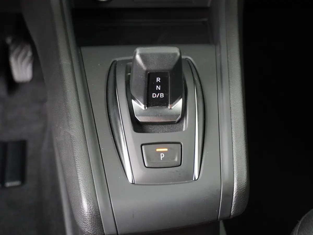 1.8 HEV Black Edition | €1.500,- voorraadvoordeel |