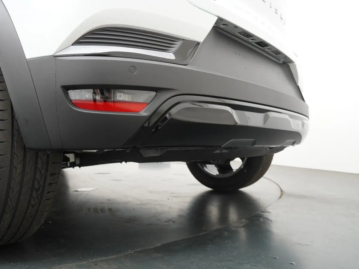 1.8 HEV Black Edition | €1.500,- voorraadvoordeel |