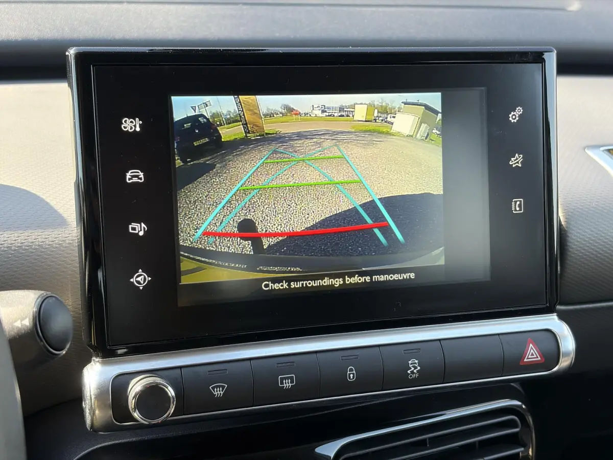 1.2 PureTech Shine 2e Eigenaar,Camera,Navi,Trekhaak,Pdc,Dealer Onderhouden,N.A.P,Lm velgen,Bj 12-2016,Apk tot 02-2027