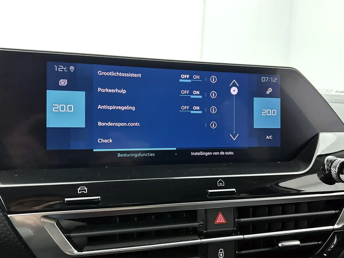 Shine Pack Business 50 kWh | Automaat | Leder | Apple carplay | Android auto | Lichtmetalen velgen | Parkeersensoren | LED | Climate control | Adaptive cruise control |