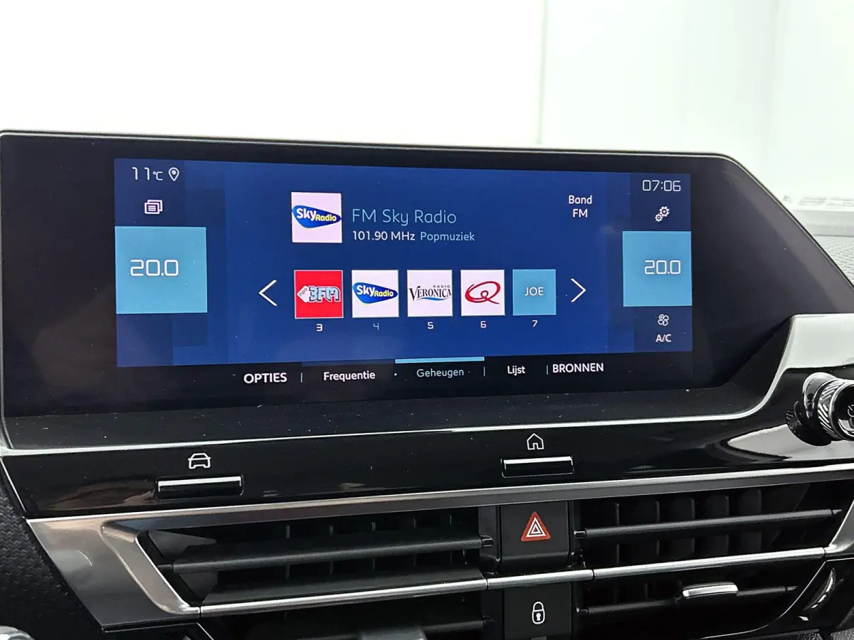 Shine Pack Business 50 kWh | Automaat | Leder | Apple carplay | Android auto | Lichtmetalen velgen | Parkeersensoren | LED | Climate control | Adaptive cruise control |