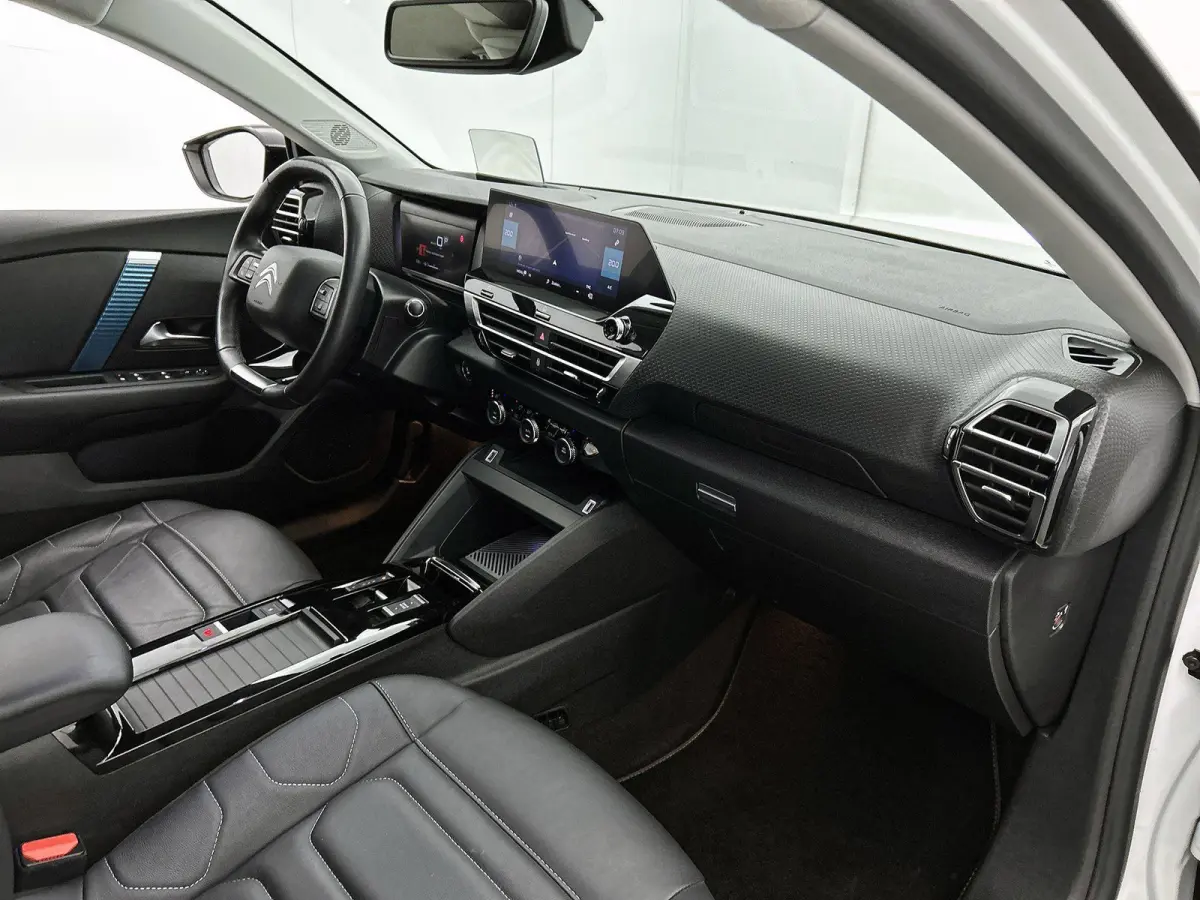 Shine Pack Business 50 kWh | Automaat | Leder | Apple carplay | Android auto | Lichtmetalen velgen | Parkeersensoren | LED | Climate control | Adaptive cruise control |