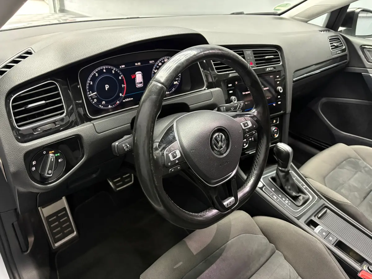 1.4 TSI R-line Pano