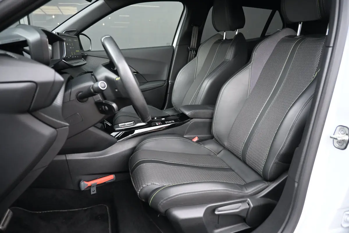 EV GT 54 kWh 94,6%SOH! | 360 Camera | Achteruitrijcamera | Navigatie | Keyless-Entry | Dodehoek-Detectie |