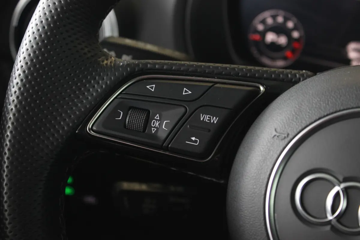 35 TFSI S-Line Edition Facelift | Black Optic | Camera | Adapt. Cruise | Carplay | LED Matrix | Navi | Sfeerverl. | Privacy glass | 19" LMV | PDC V+A