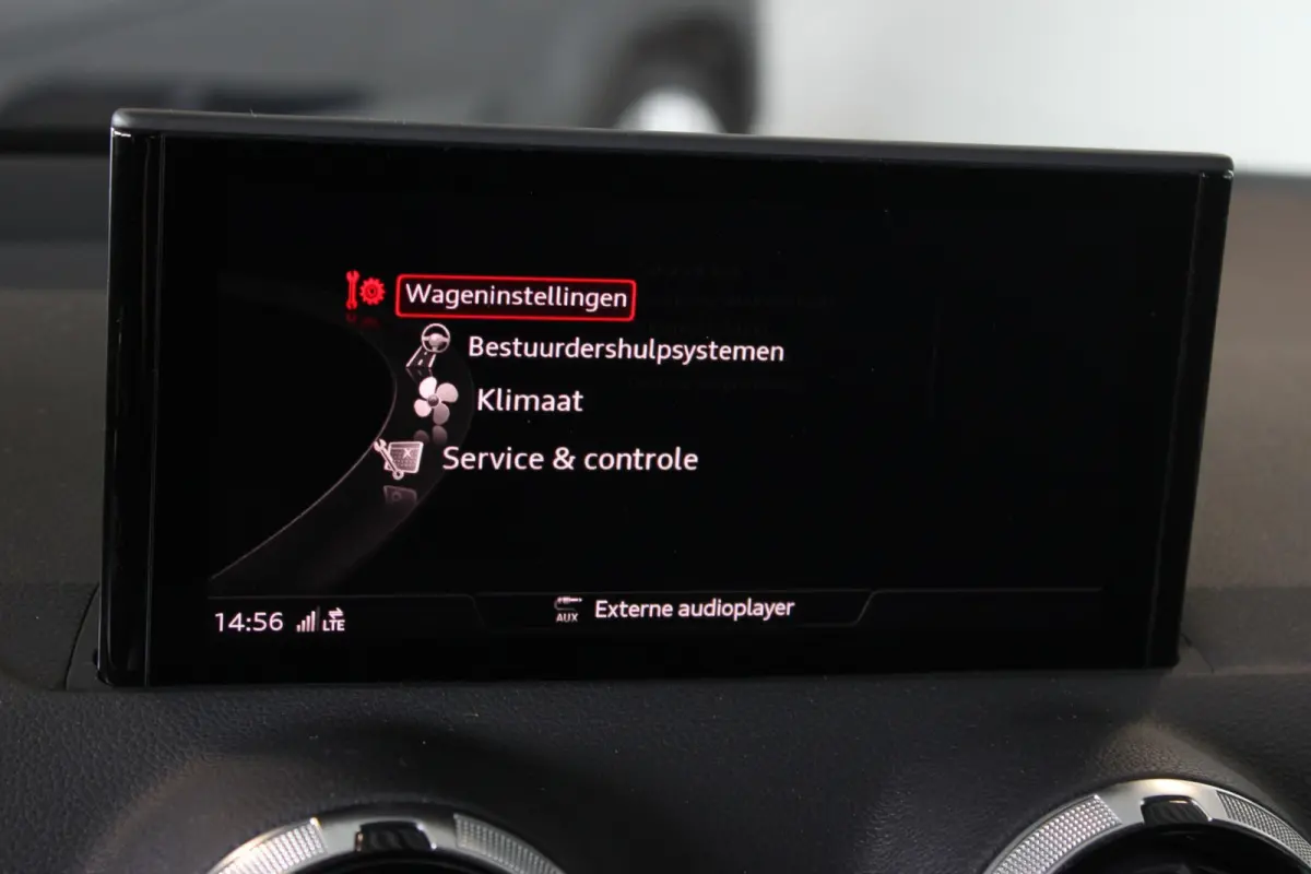 35 TFSI S-Line Edition Facelift | Black Optic | Camera | Adapt. Cruise | Carplay | LED Matrix | Navi | Sfeerverl. | Privacy glass | 19" LMV | PDC V+A