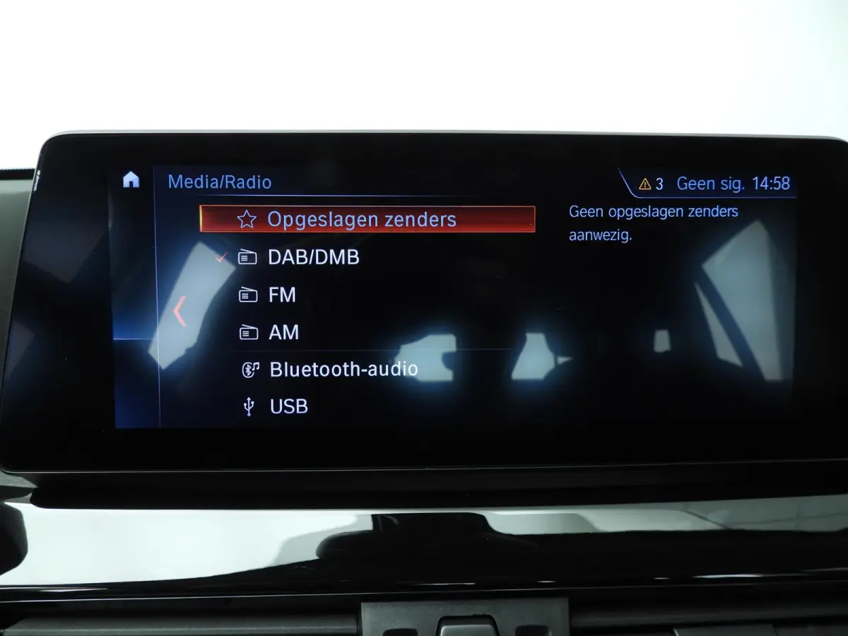 sDrive18i | LED | HUD | Trekhaak | Sportstoelen | Shadow line | DAB | Hifi speakers | Alu 18 inch