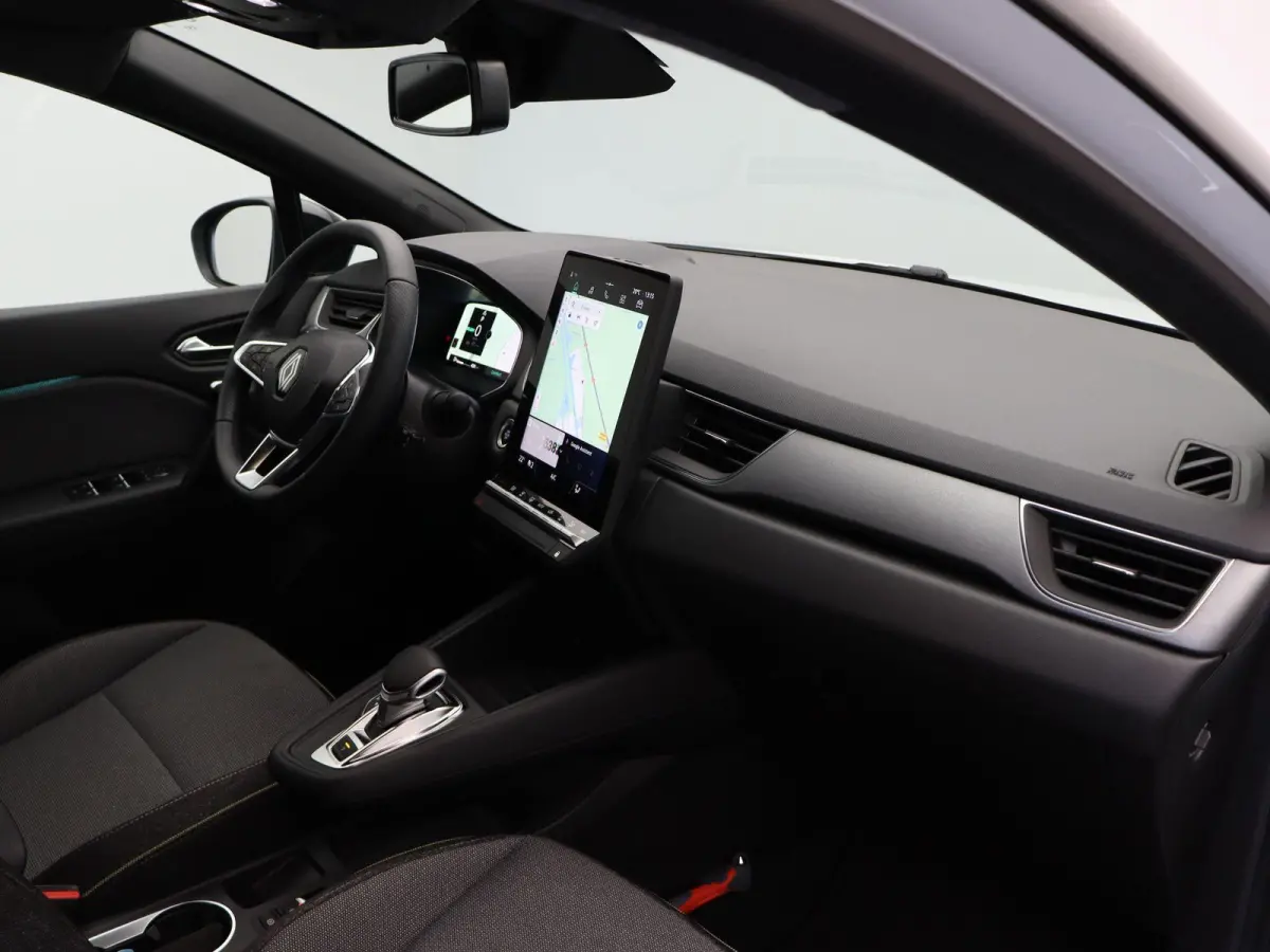 1.6 E-Tech full hybrid 145 techno | Achteruitrijcamera | Adaptieve cruise control | Navigatie | Climate control |